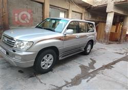 تۆیۆتا لاند کروزەر